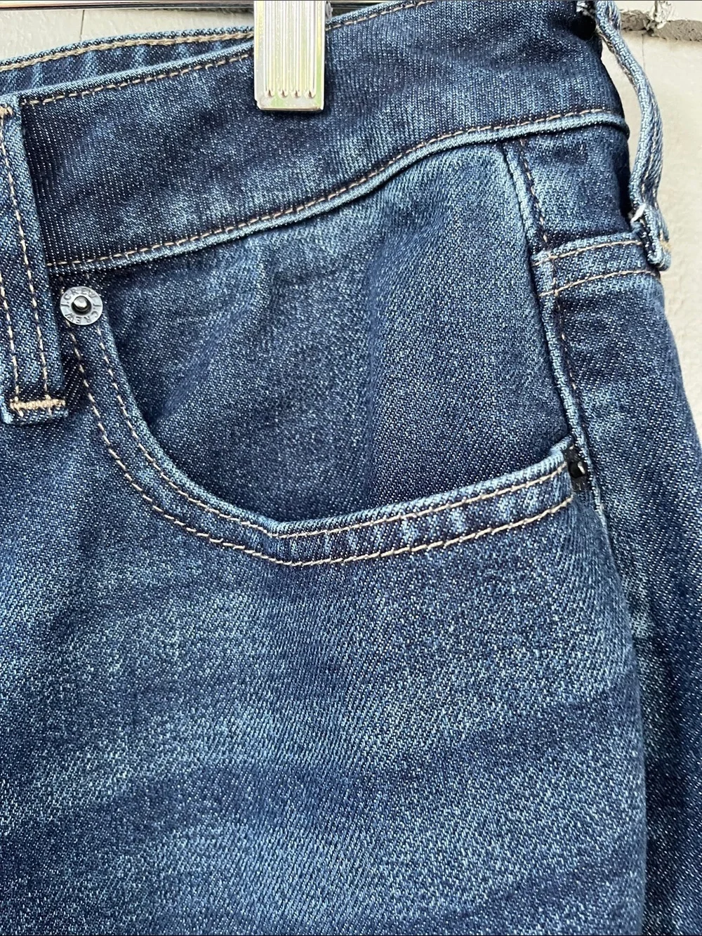 J. Crew Indigo Curvy Essential Straight Jeans 31